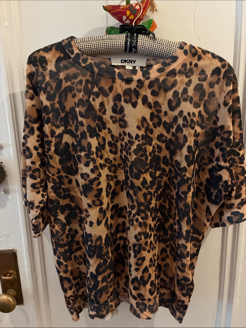 DKNY Leopard-Print Crewneck Tee in Brown & Black Size Large